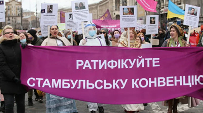 Защита без гендера: как Украина сможет ратифицировать конфликтную Стамбульская конвенция