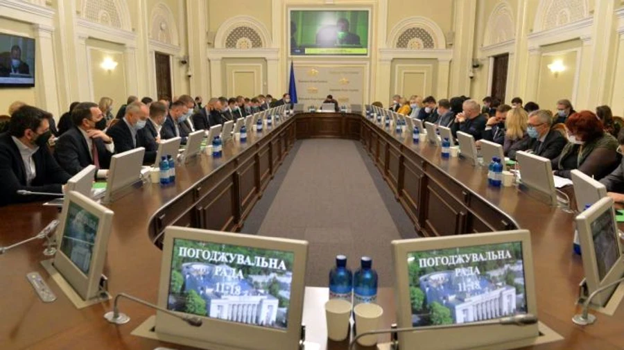 Рейтинг партий дублирует президентский рейтинг их лидеров – социологи