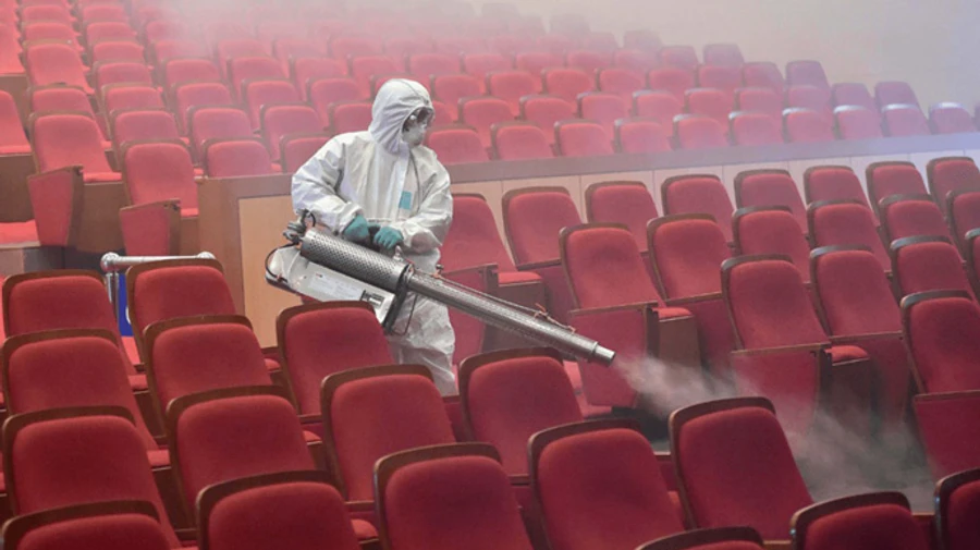 На Буковине усиливают карантин: прикрывают кафе и рестораны