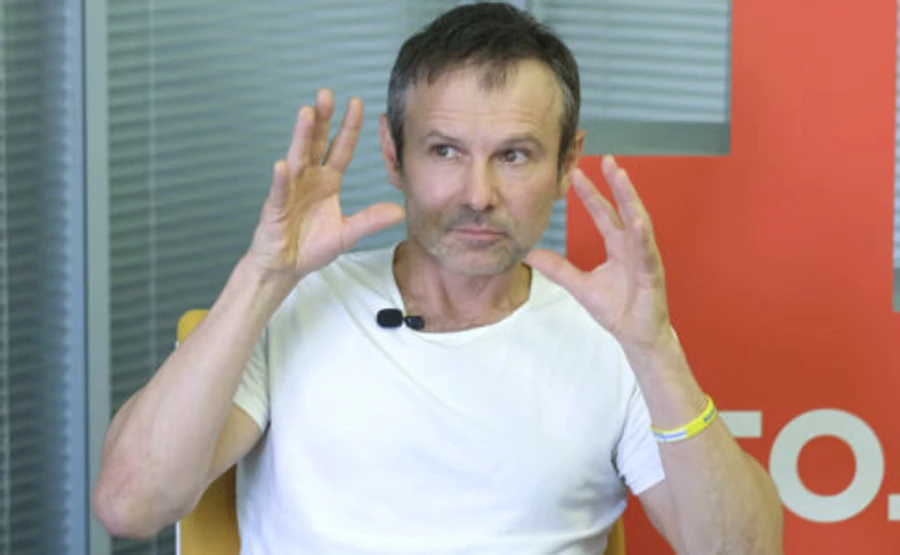 Вакарчук хоче законодавчо врегулювати стосунки з РФ