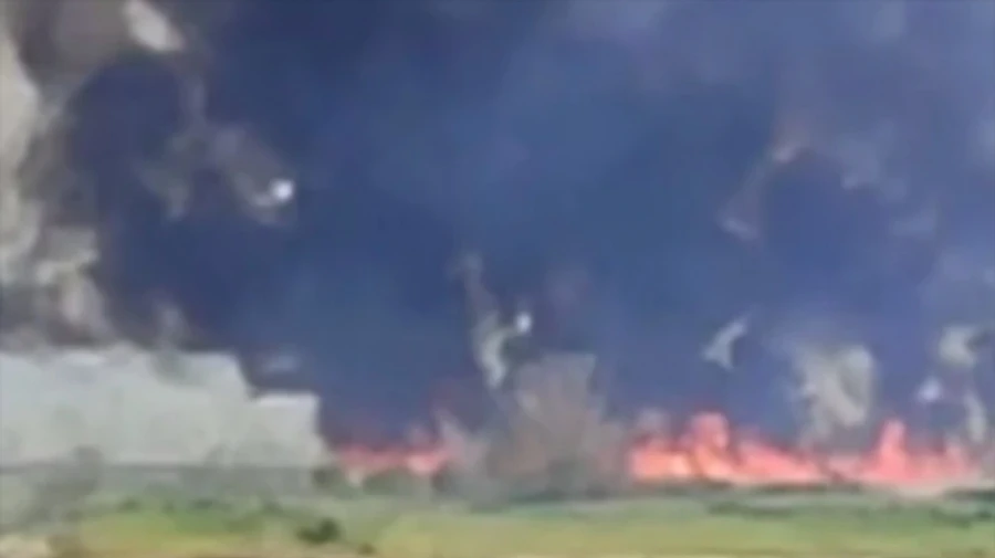 Fires regularly break out at bottom of Kakhovka Reservoir – video