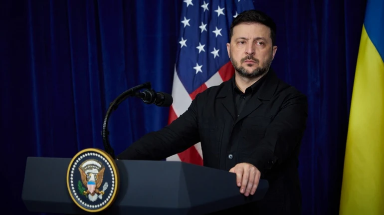 Зеленский: США могут помочь закончить войну, но нужно давление на Россию, а не на меня