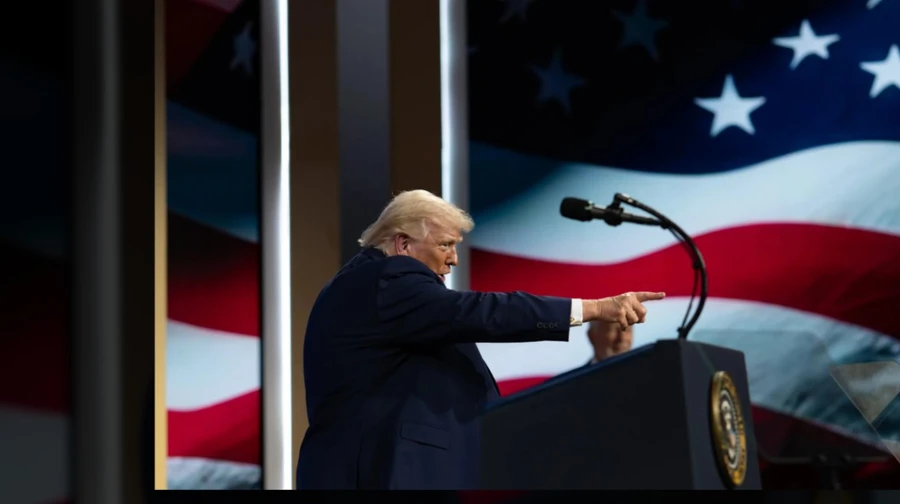 Трамп поки не зніматиме морську блокаду з Ірану, попри відкриття Ормузької протоки