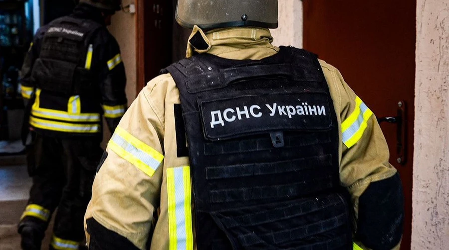 У Запорізькій області через повторний удар РФ загинув рятувальник, ще двох поранено