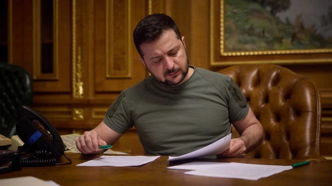 Зеленський скасував осінній призов і відтермінував демобілізацію