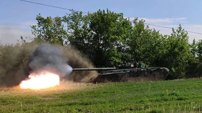 На Донеччині ворог зосередився на загарбанні дороги Бахмут – Лисичанськ - зведення Генштабу