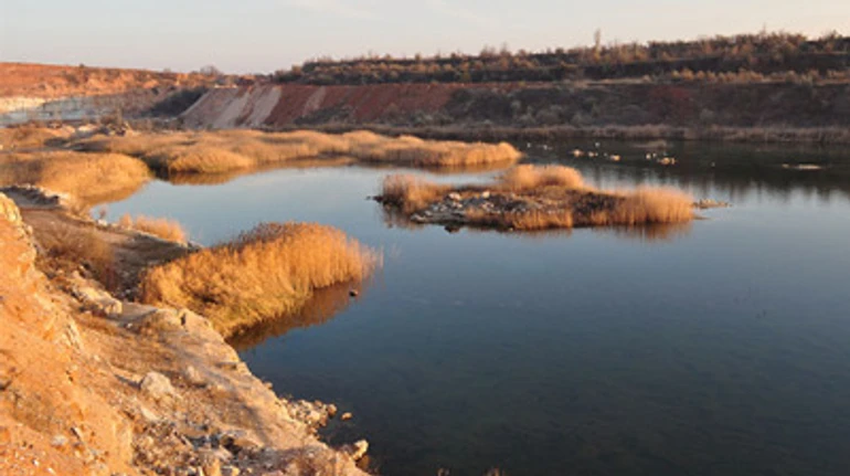 Индустриальные пейзажи, соляные шахты и современное искусство: почему стоит посетить Соледар – рассказывают местные