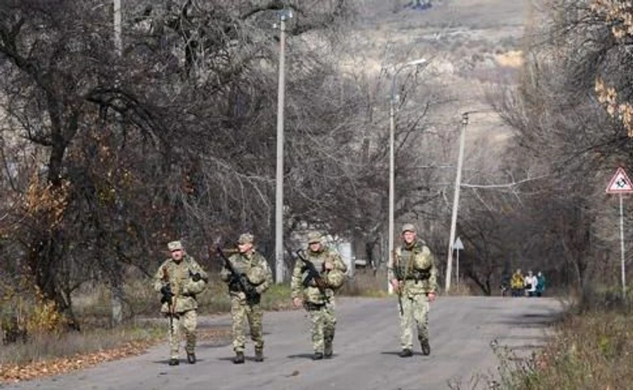 Троян про Золоте: Ми контролюємо весь периметр під’їзду та виїзду