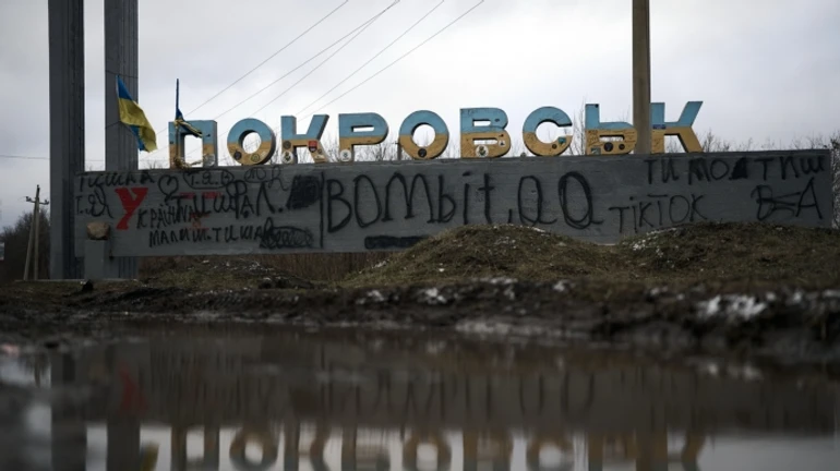 Russian troops prepare to envelop Pokrovsk and Myrnohrad – ISW