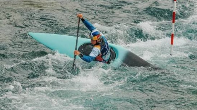 Ukrainian Krachko, 16, becomes European silver medallist in junior canoe slalom – photo