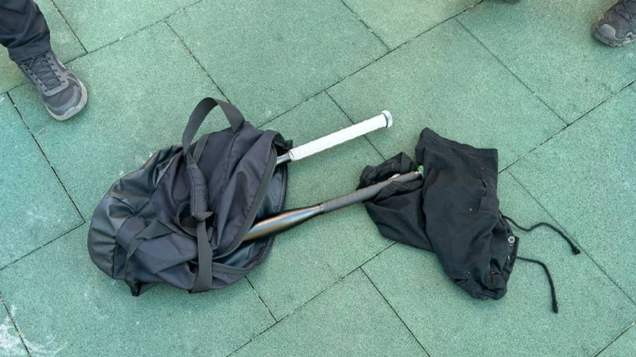 Задержали у подъезда с битами: в полиции рассказали подробности покушения на налоговика