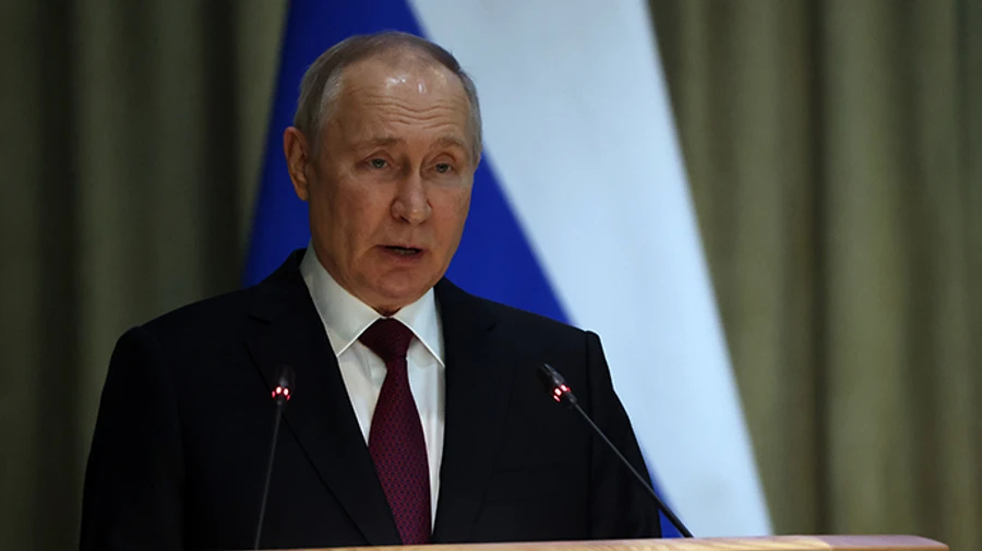 Путін вимагає створити загони поліцаїв з місцевих на окупованих територіях