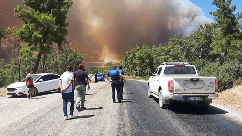 В Греции, Турции, Италии бушуют пожары: в Турции уже 8 погибших