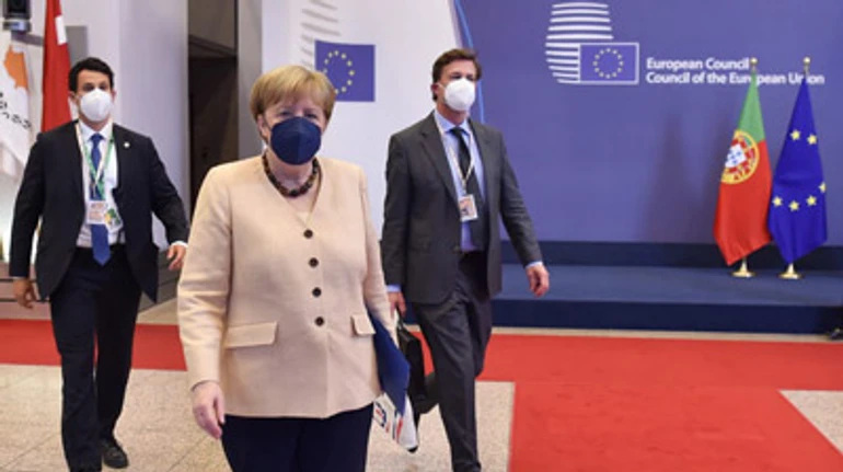 За кулісами поразки Меркель: як Євросоюз зірвав ідею Берліна про діалог з Путіним