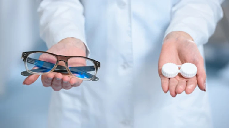 Чи можуть окуляри погіршити зір при тривалому використанні?