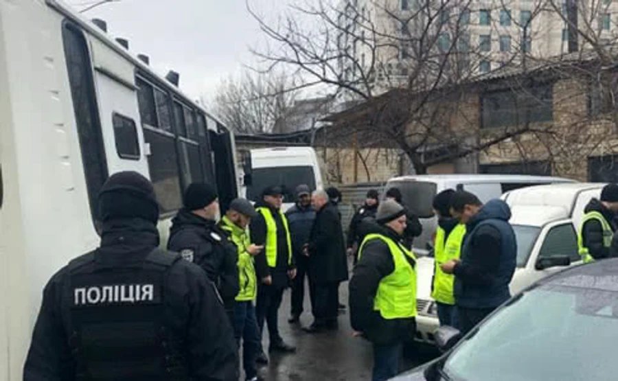 В уряді прокоментували перевірку документів у мусульман