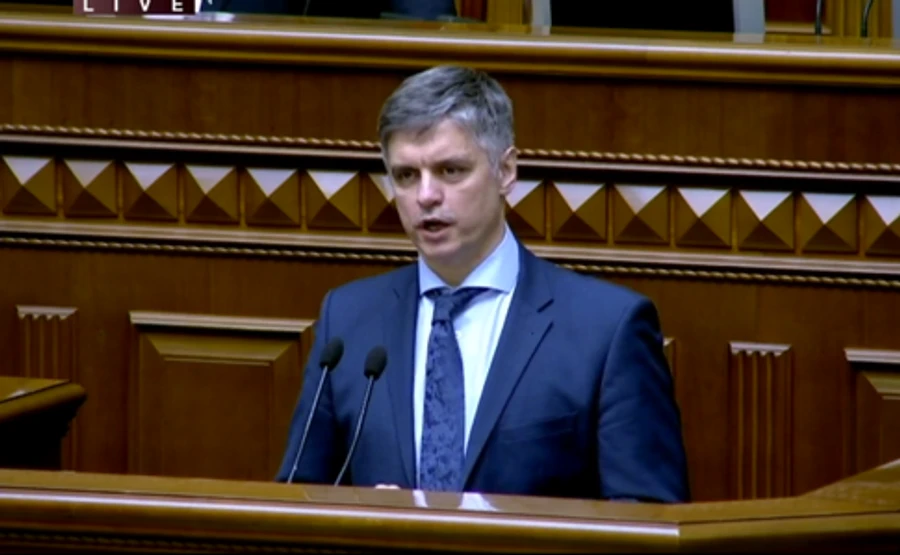 Пристайко объяснил, почему посольство сначала исключило версию сбития самолета МАУ