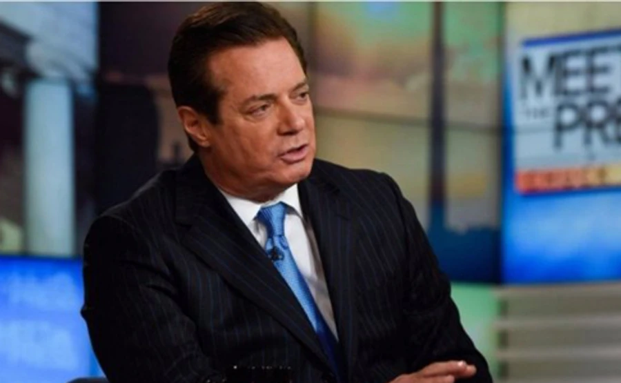 Манафорт не знав, що республіканці прибрали з програми озброєння для України – доповідь