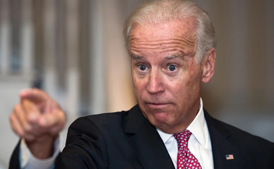 Байден рассказал, как советовал беглому Януковичу отзывать своих боевиков