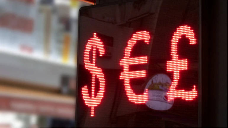 Нацбанк показав курс долара та євро на середу 29 квітня