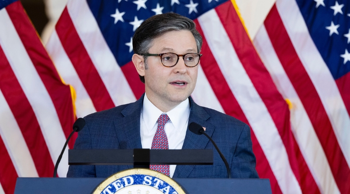 US House Speaker Johnson discusses aid to Ukraine with White House and ...