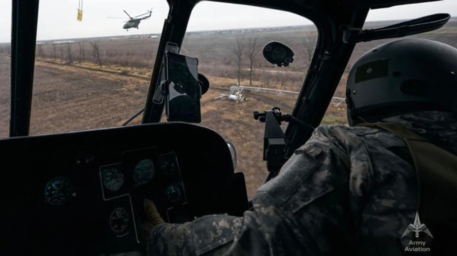 Ukrainian defenders kill almost 1,000 Russians and destroy 8 tanks and 26 armoured combat vehicles in one day