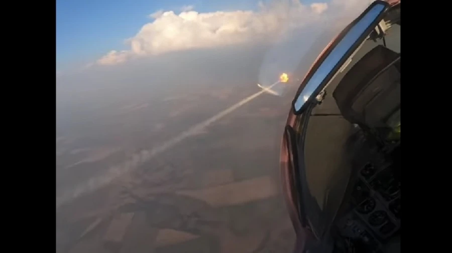 Повітряні сили показали, як пілот винищувача МіГ-29 знищує Шахед