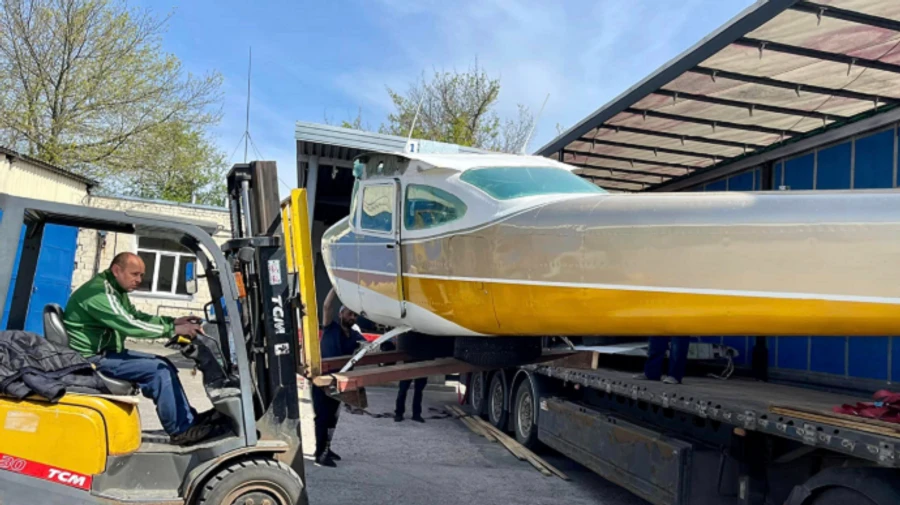 В Україну намагалися ввезти майже цілий літак по частинах – митники