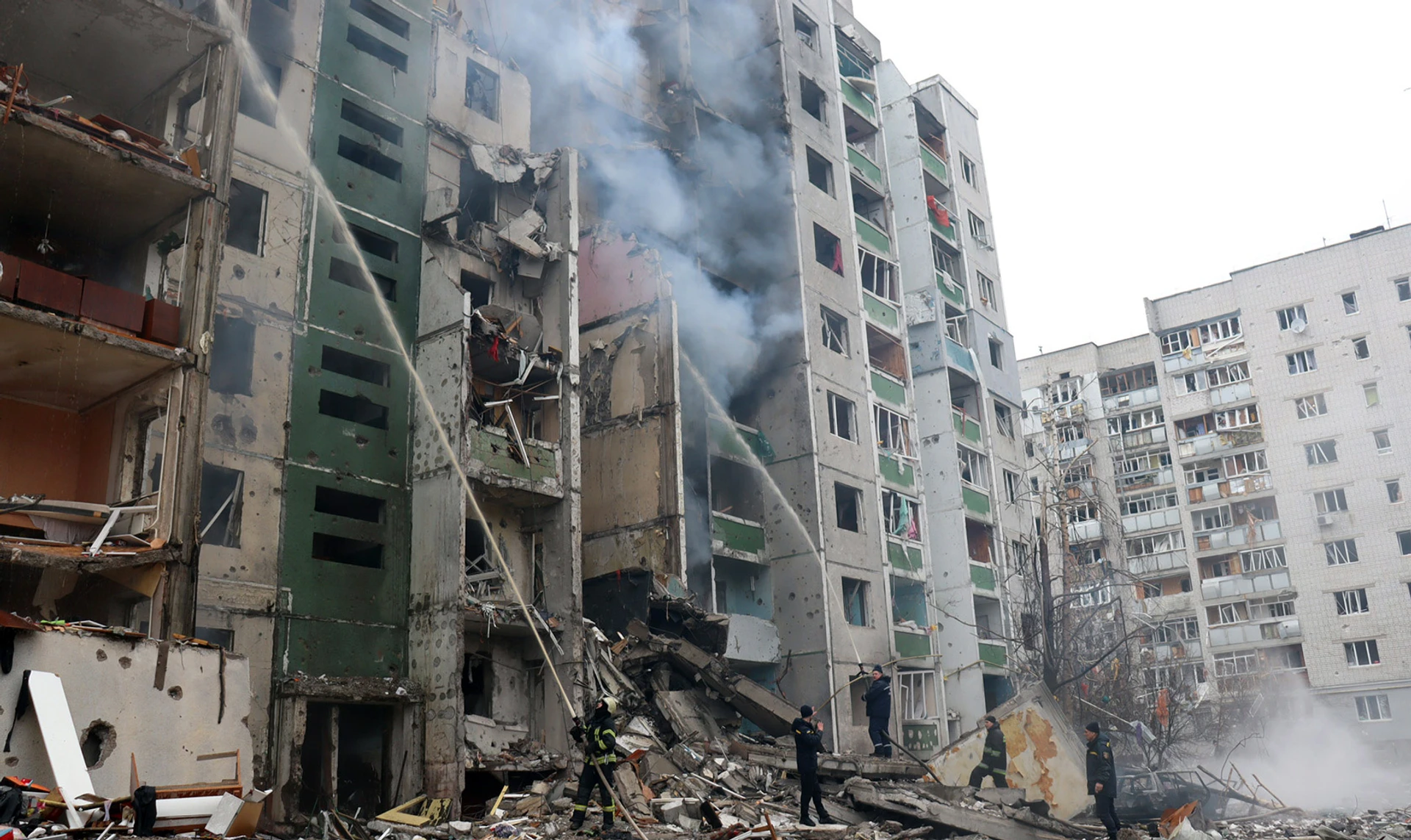 Шесть жизней под неуправляемыми бомбами. Как российские самолеты атаковали жилые кварталы Чернигова