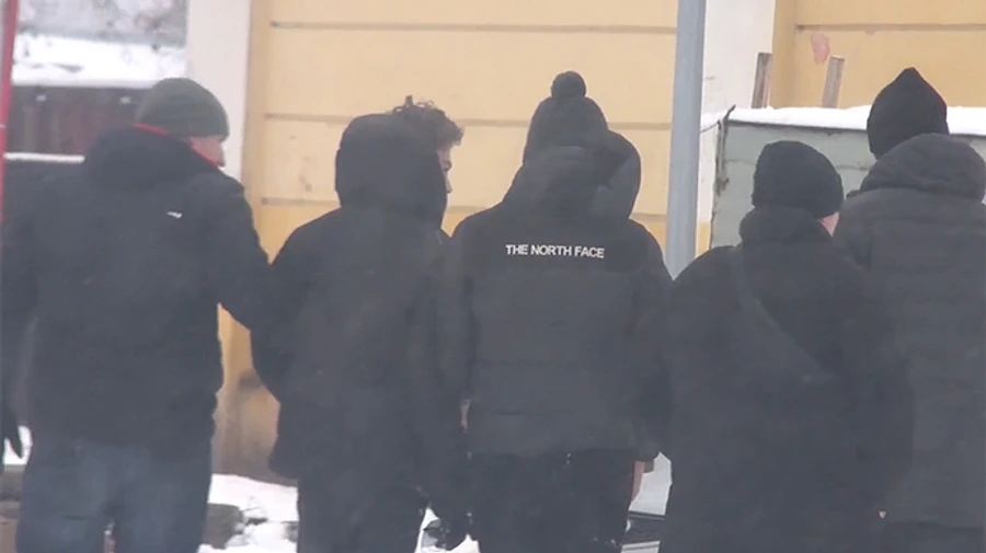 ФСБ Росси задержала подростка: якобы готовил нападение на школу по указанию из Украины