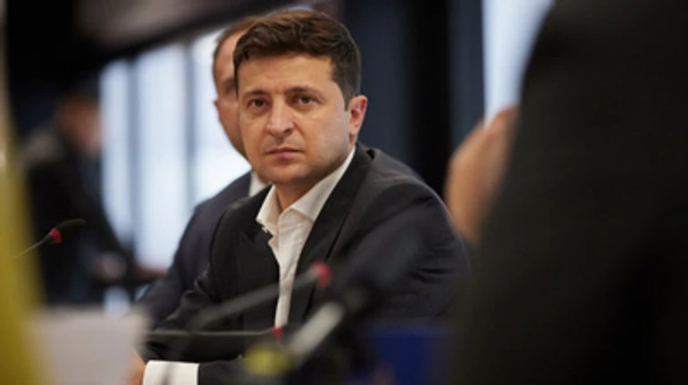 КС подкрался незаметно. (Не)конституционные бои Зеленского