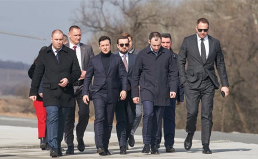 Зеленський про уряд: 5-6 принципових вакансій закриються обов’язково