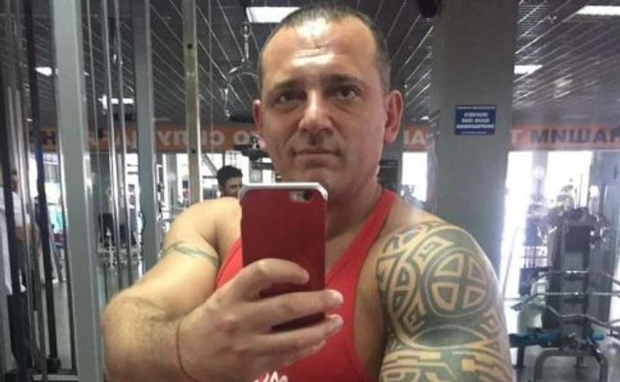 Слуга Бужанський каже, що вніс в Раду законопроєкт, який скасовує закон про мову