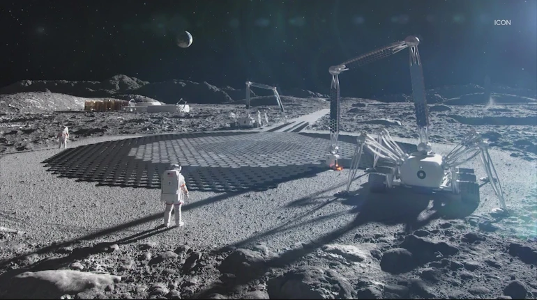 Японська компанія хоче виробляти чипи на Місяці