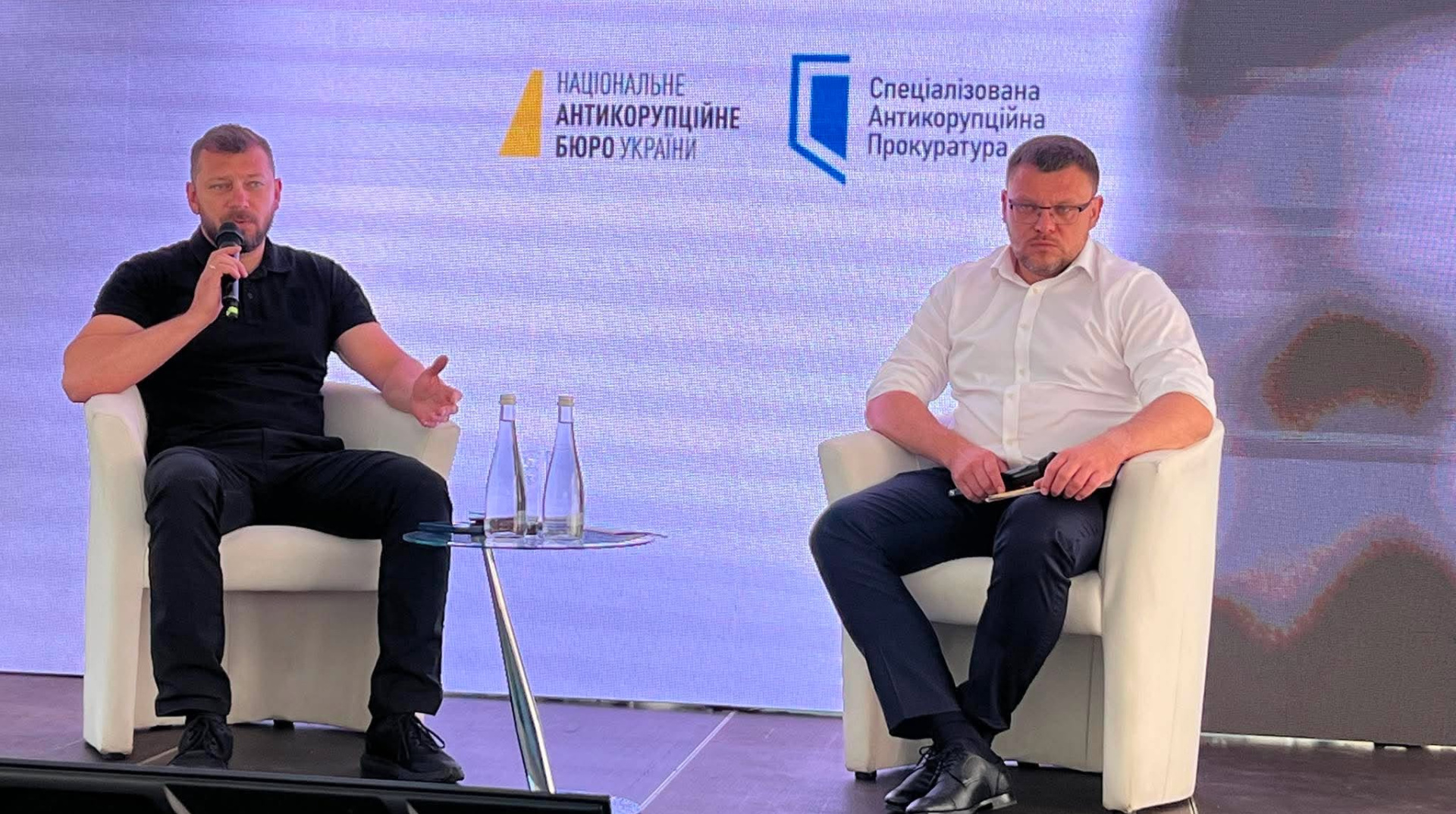 "Жодних уроків з липневих подій не зроблено": НАБУ і САП заявили про тиск на суддів у справах детективів