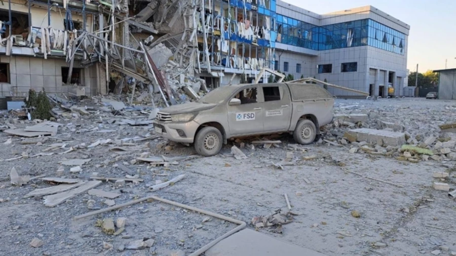 Росія вдарила по офісу гуманітарної організації, яка розміновувала територію Харківщини