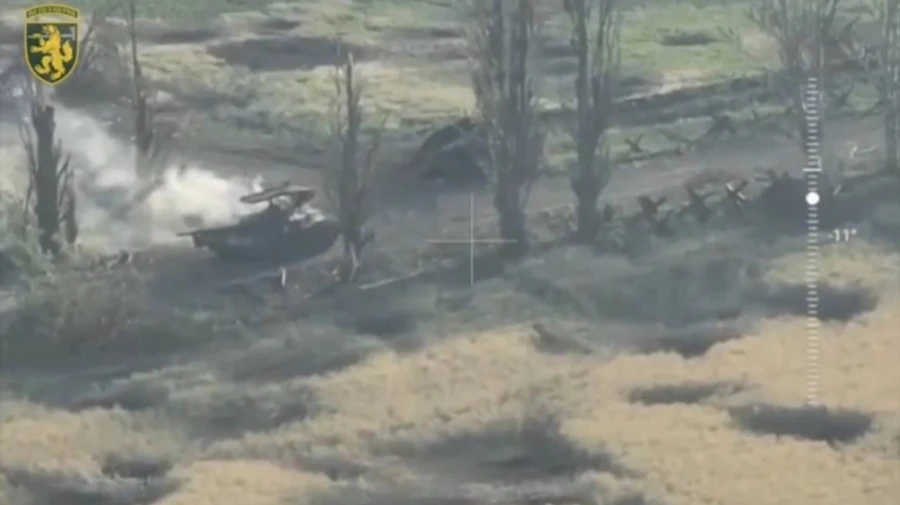 ЗСУ показали, як знищили 8 російських танків і 8 БМП на Покровському напрямку