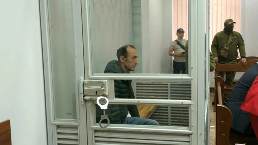 Спроба викрасти літак РФ: суд закрив для ЗМІ засідання з обрання запобіжного ексрозвіднику