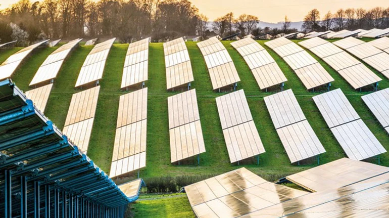 Фенікс, відроджений з попелу: як зелена генерація відновить енергетику