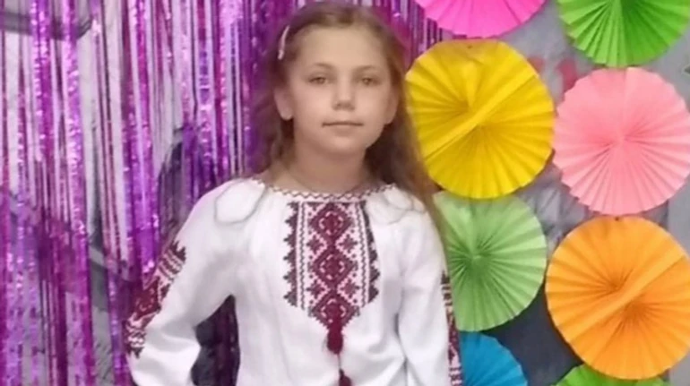 Дівчинка читала книжку, жінка поралася на городі: історії людей, які загинули в одну добу обстрілів на Харківщині