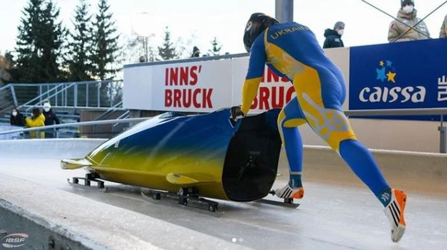 Організатори Олімпіади в Китаї попросили українську команду оплатити ПЛР тест для боб-саней