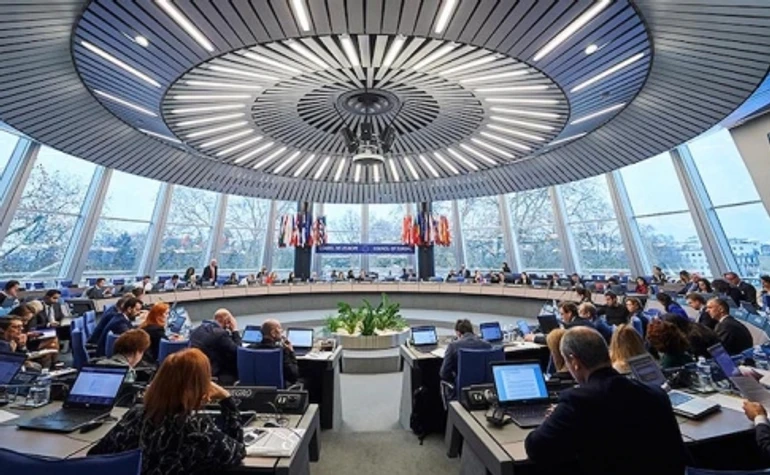 Подкуп кандидата, выбор судьи ЕСПЧ, переход на зимнее время и еще кое-что важное