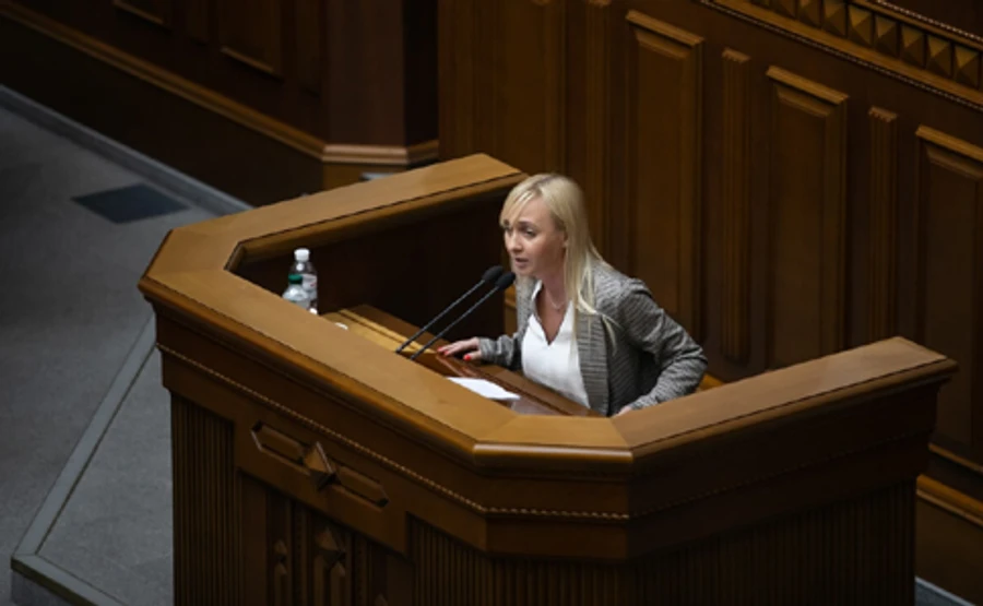 Голос бунтує проти зняття недоторканності за законом від Слуги народу