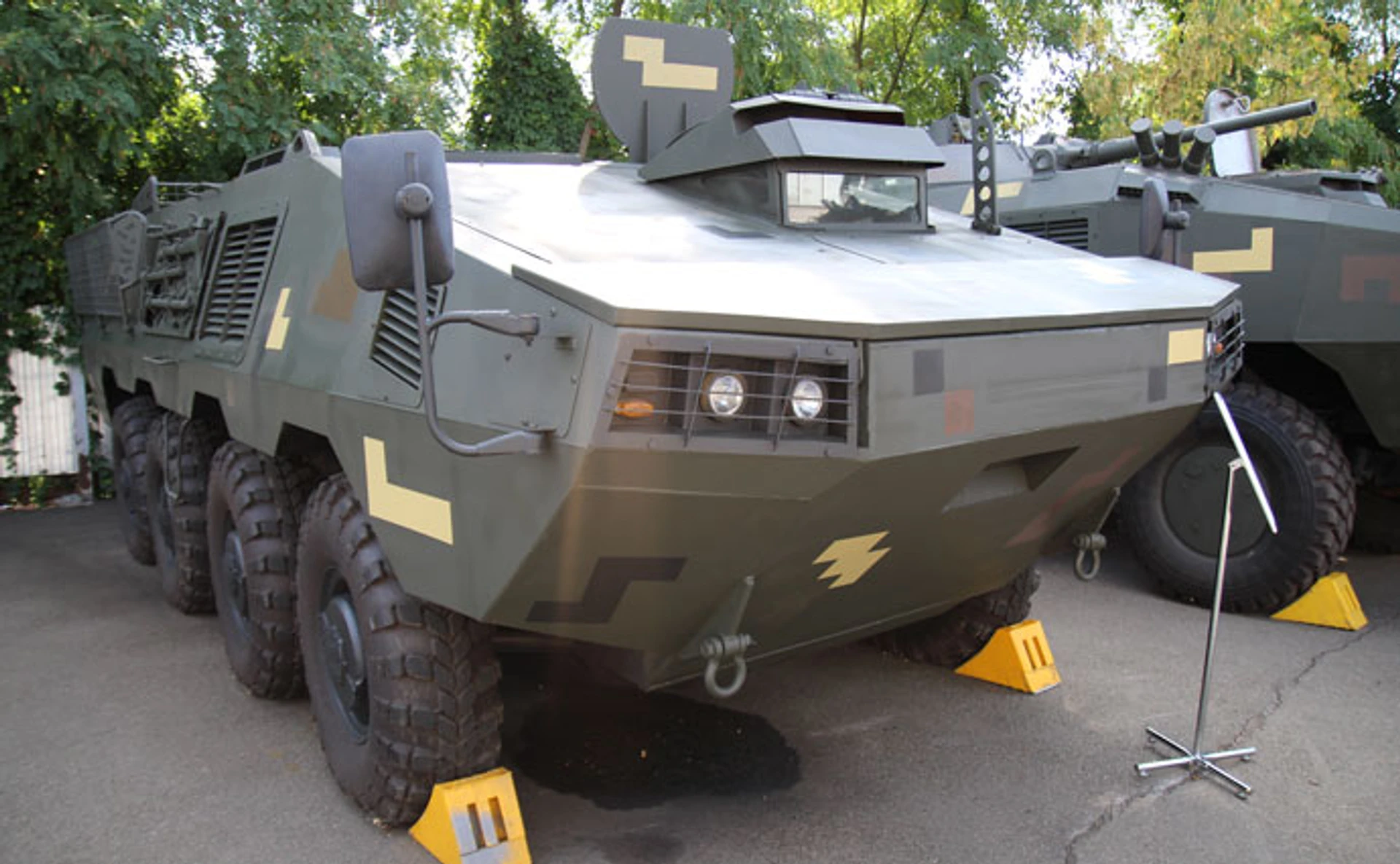 У россиян такого нет, или Как производят украинский броневик Козак