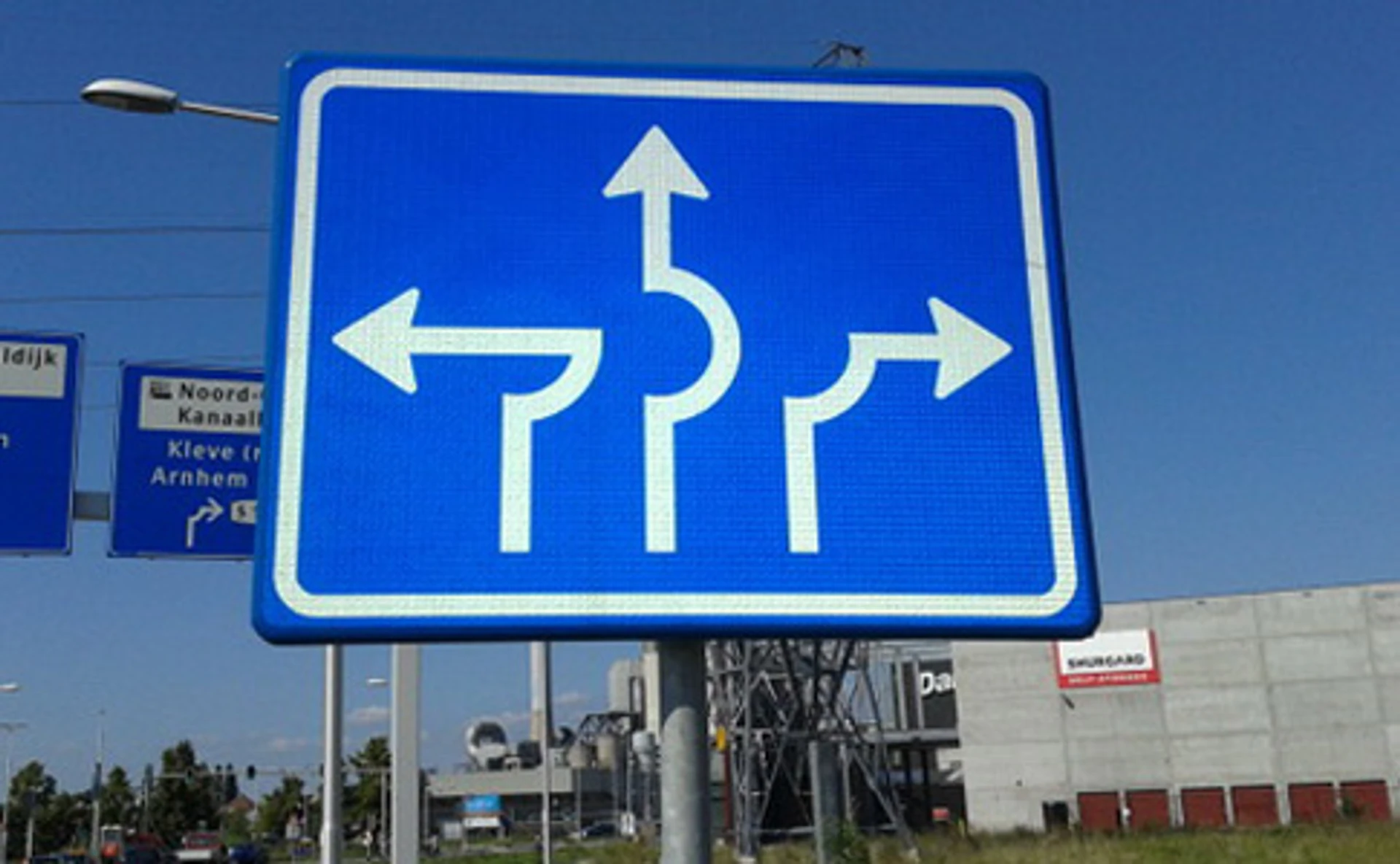 Стоит ли Украине подавать заявку на вступление в ЕС? Все плюсы и минусы