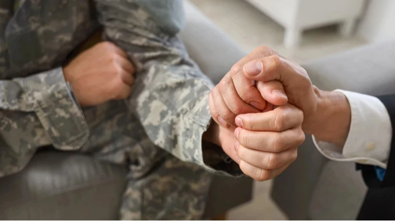 С 1 января в Киеве заработает медицинское сопровождение для ветеранов: как это будет работать