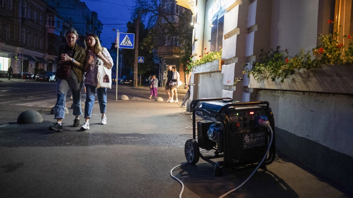 EU to send 1,000 solar panels and generators to Ukraine | Ukrainska Pravda
