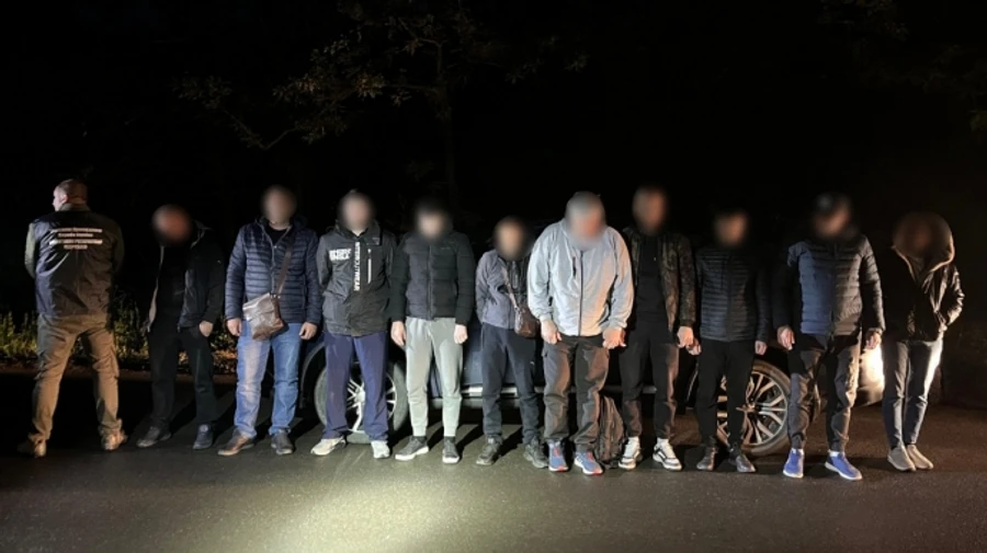 Ділки два місяці маринували ухилянтів у прикордонні в очікуванні трансферу до Угорщини