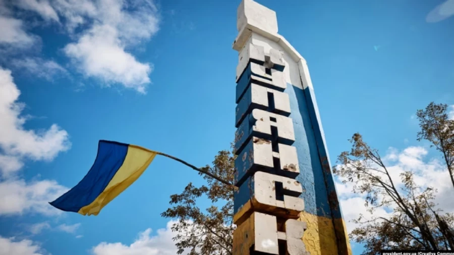 Russian forces hit Kharkiv Oblast, injuring four people, including teenager