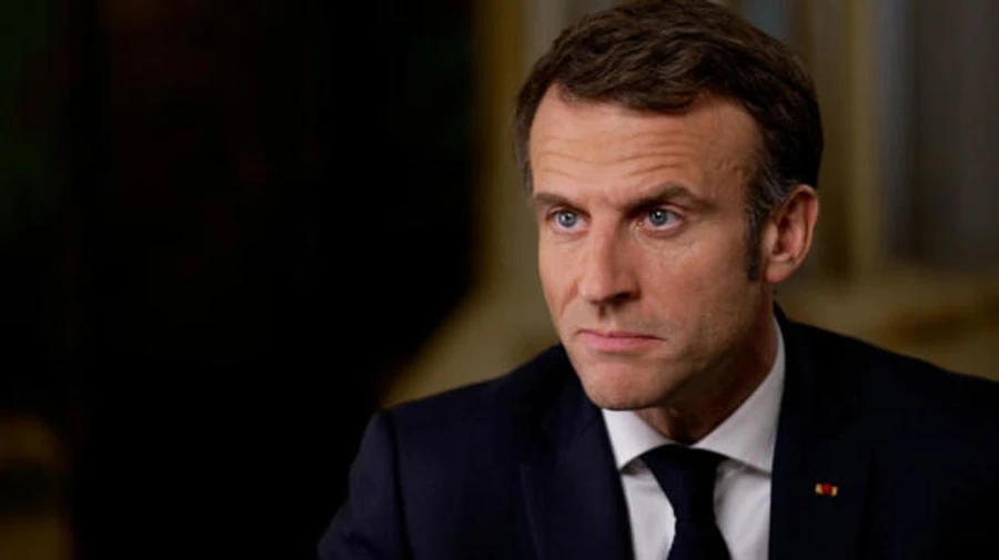 Путин должен быть привлечен к ответственности за военные преступления - Макрон